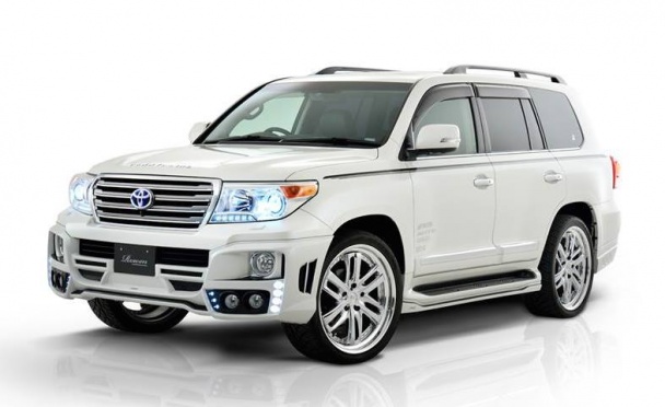 Японское ателье Rowen Japan показало тюнингованную Toyota Land Cruiser 200